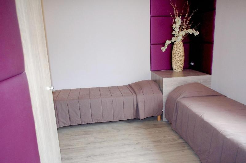Le Trefle Hotel Portet-sur-Garonne Buitenkant foto
