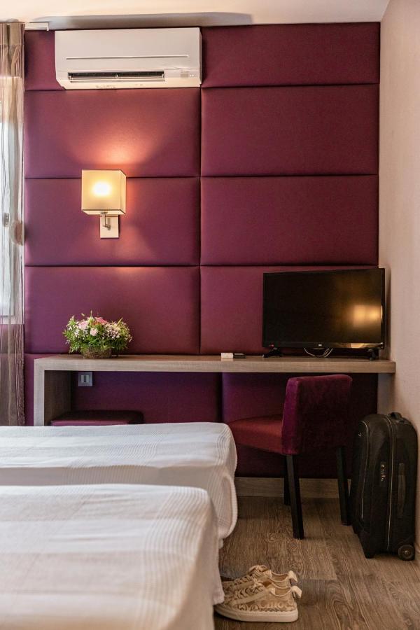 Le Trefle Hotel Portet-sur-Garonne Buitenkant foto