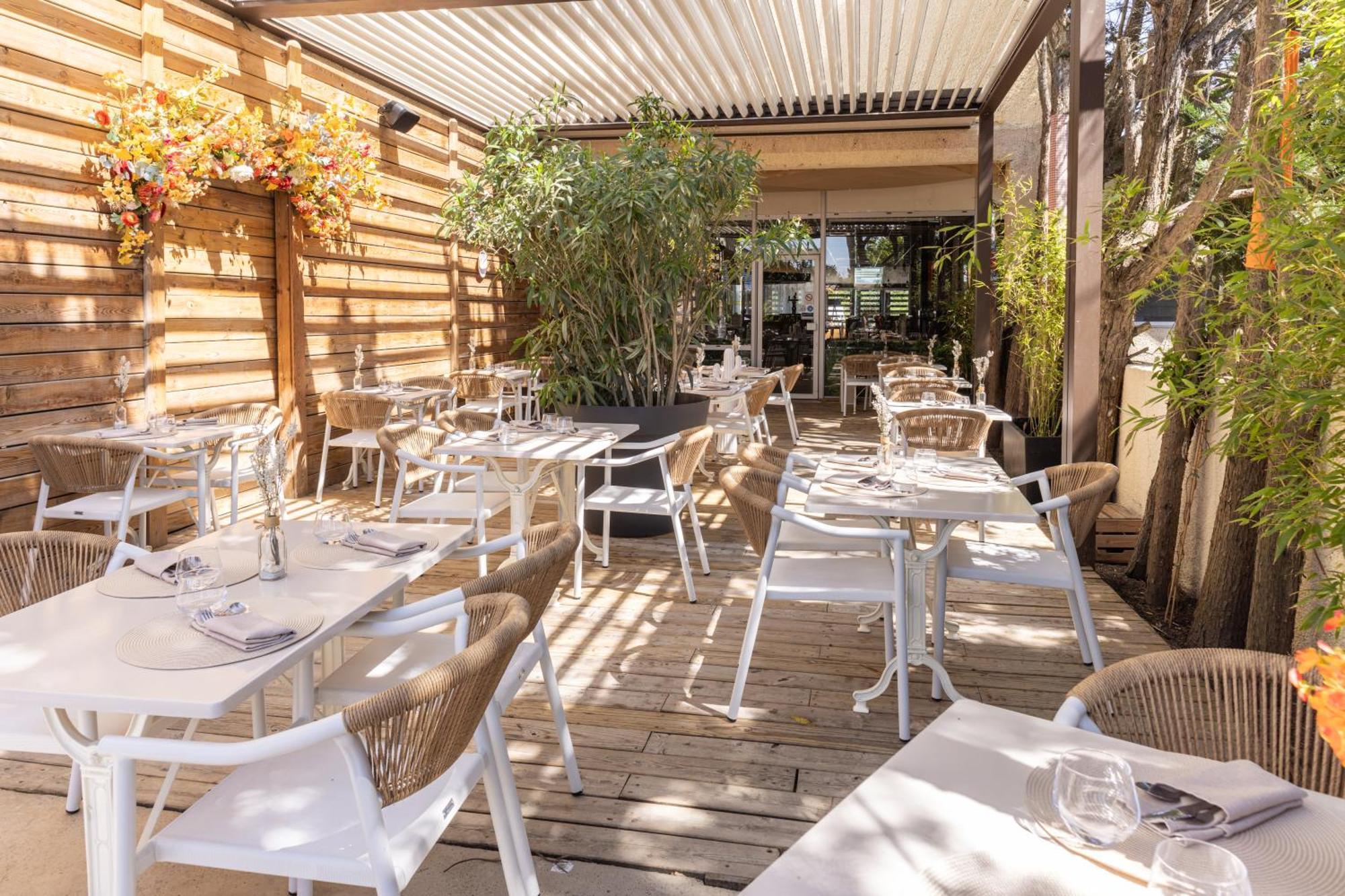 Le Trefle Hotel Portet-sur-Garonne Buitenkant foto